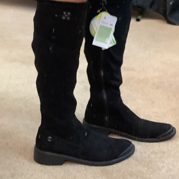 bzees boomerang boot